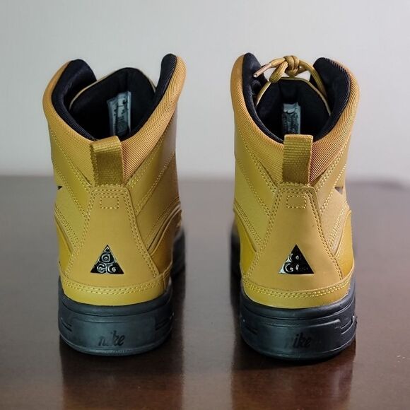 Nike ACG Woodside 2 Women's Duck Hiking Waterproof Boots Wheat Black Size 8.5 - Picture 8 of 14